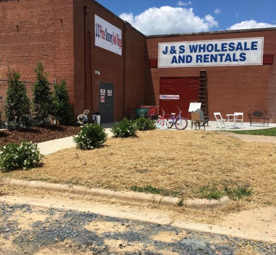 J&S Wholesale - pallets, paper products and more