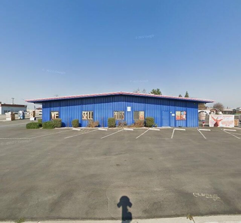 Johnny’s Hot Dealz