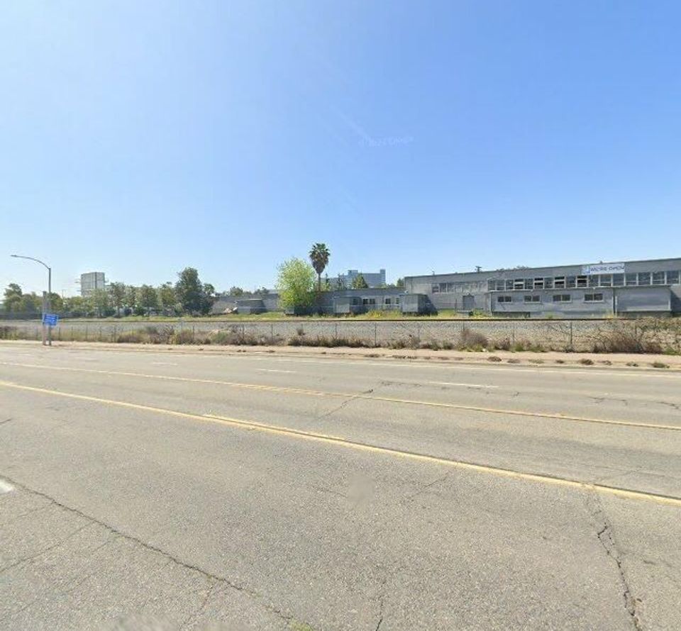 Escondido Outlet Center