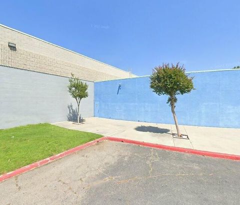 San Bernardino Outlet
