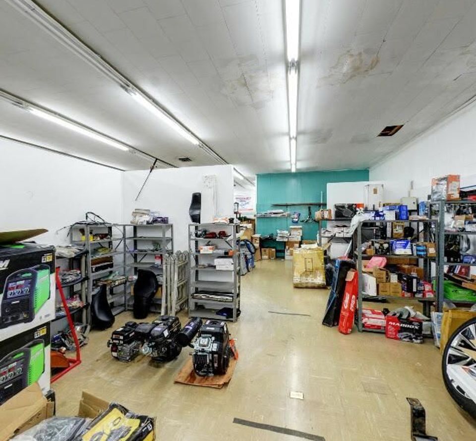 Hometown Liquidation & Wholesale