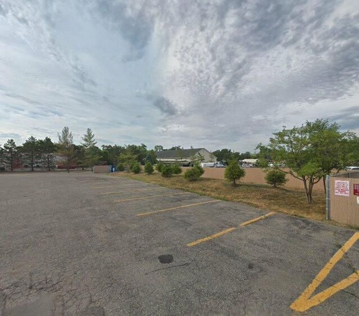 Green Light Liquidation and Pallets Sales