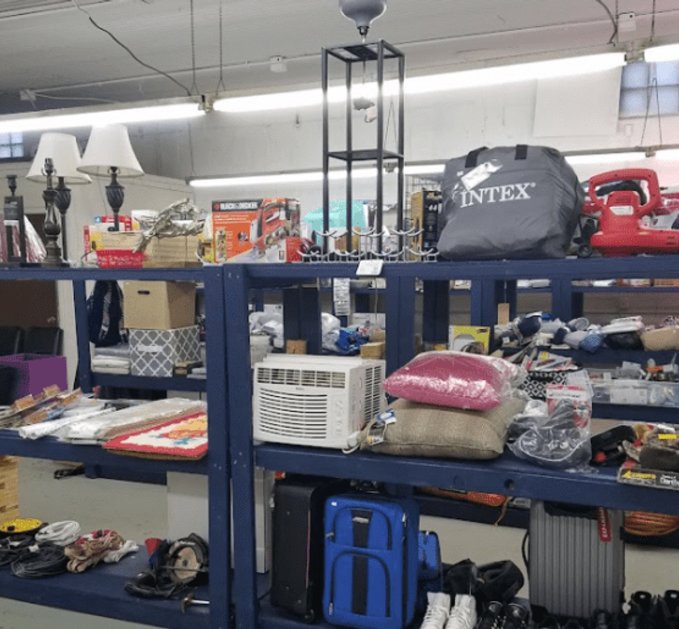 Holeva's Liquidation Warehouse