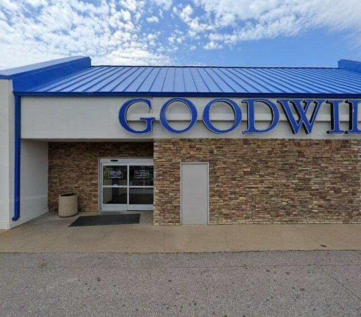 Goodwill Bargain Barn