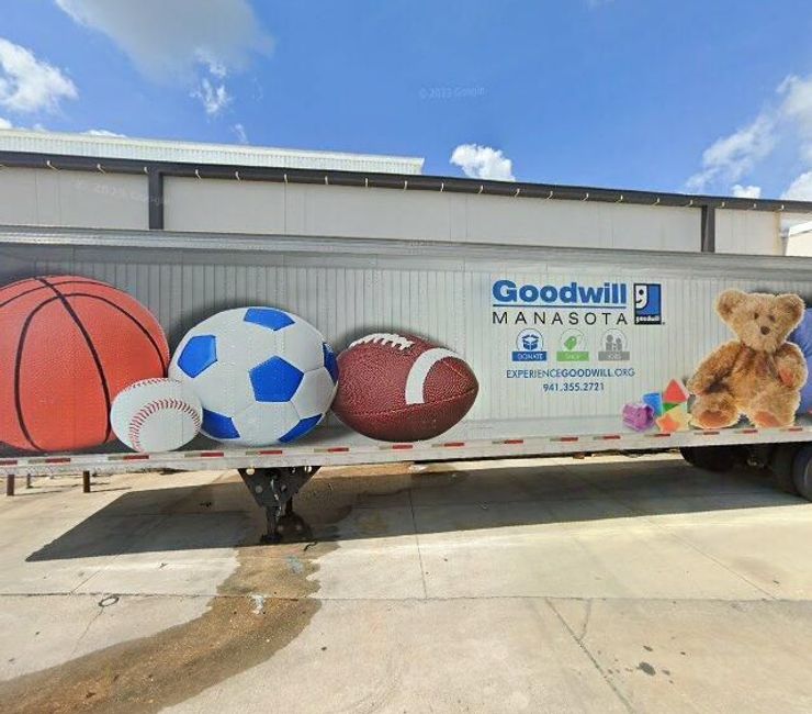 Goodwill Bargain Barn