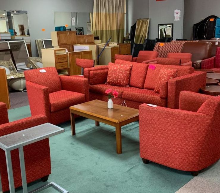 HOTEL LIQUIDATION STORE