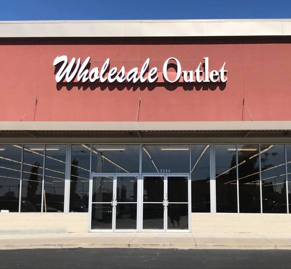 Wholesale Outlet
