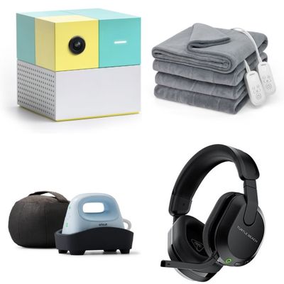 1 Pallet - 155 Pcs - Audio Headsets, Home Security & Safety, Action Figures, Over Ear Headphones - Mixed Condition - Walmart