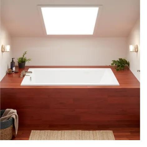 Signature Hardware SHSKS6036WH So...Signature Hardware SHSKS6036WH Soaking Bathtub - MSRP $1,099