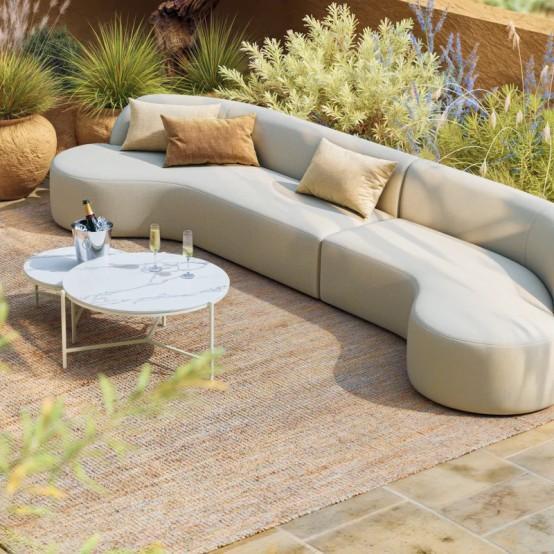 Furniture - Caloroso Patio Sectional Sofa…